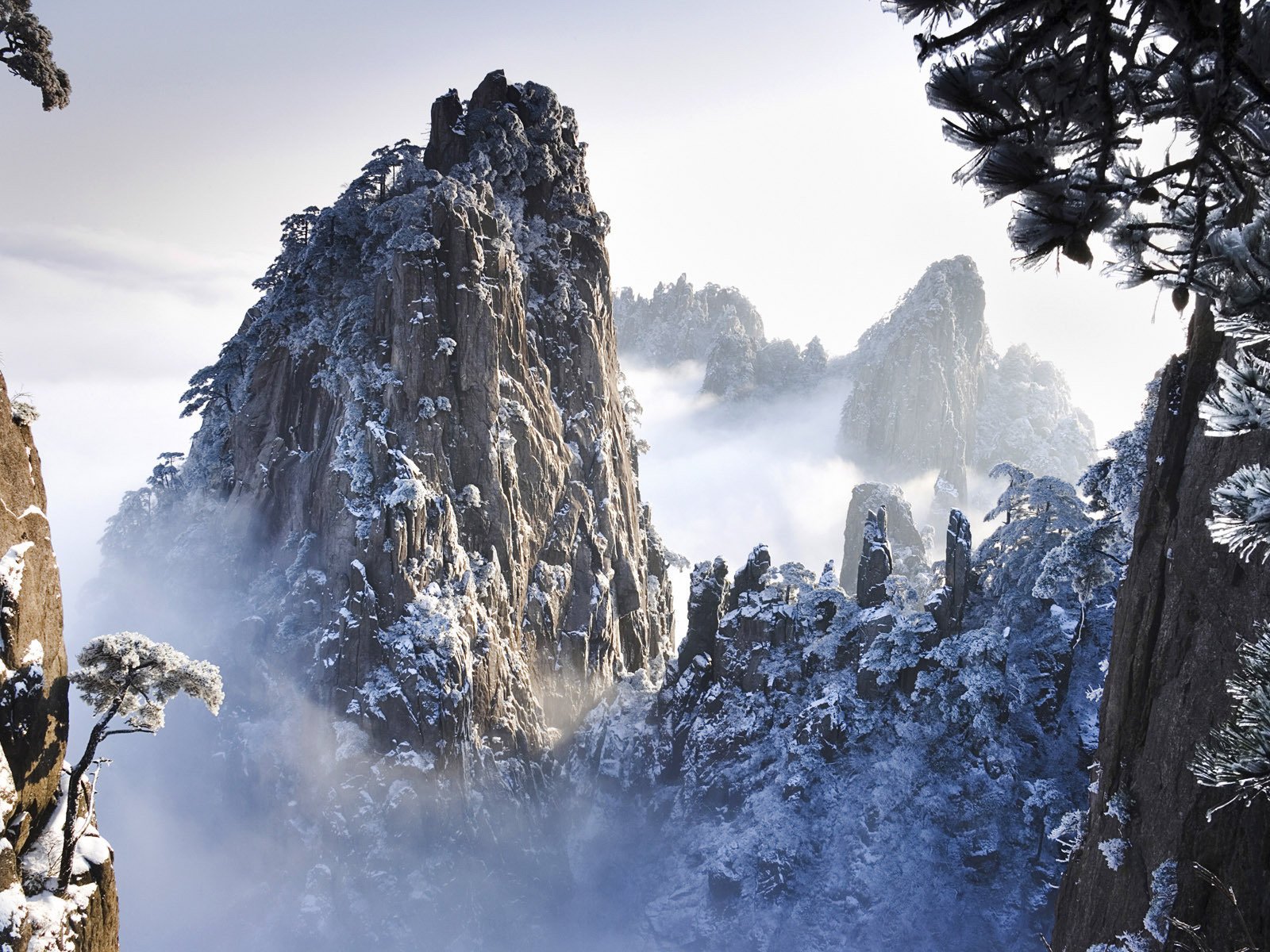 Обои скалы, снег, китай, rocks, snow, china разрешение 1920x1200 Загрузить