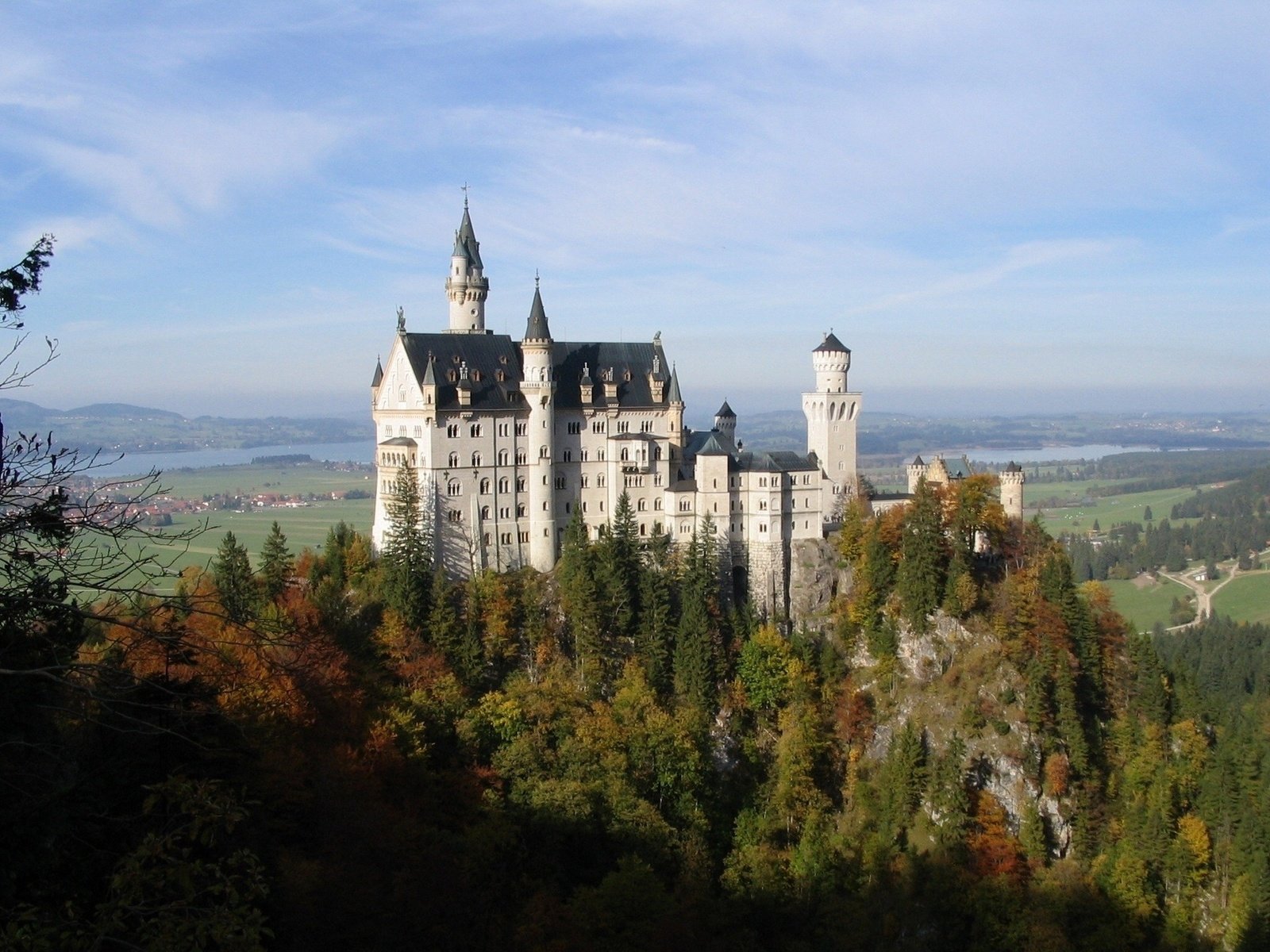 Обои пейзаж, замок, германия, нойшванштайн, замок нойшванштайн, landscape, castle, germany, neuschwanstein, neuschwanstein castle разрешение 1920x1440 Загрузить