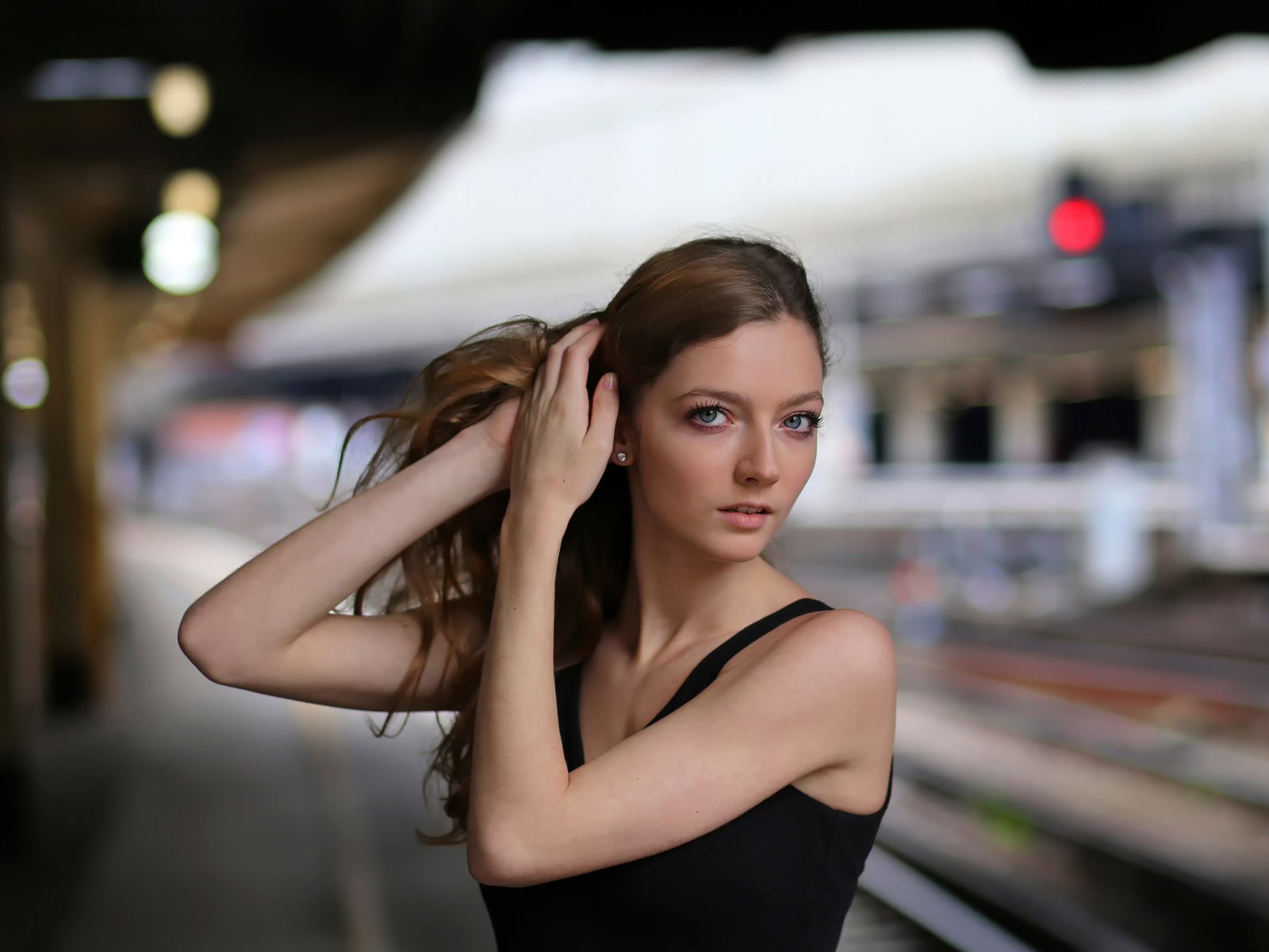 Обои портрет, волосы, мария, боке, victoria railway station, portrait, hair, maria, bokeh разрешение 2048x1259 Загрузить