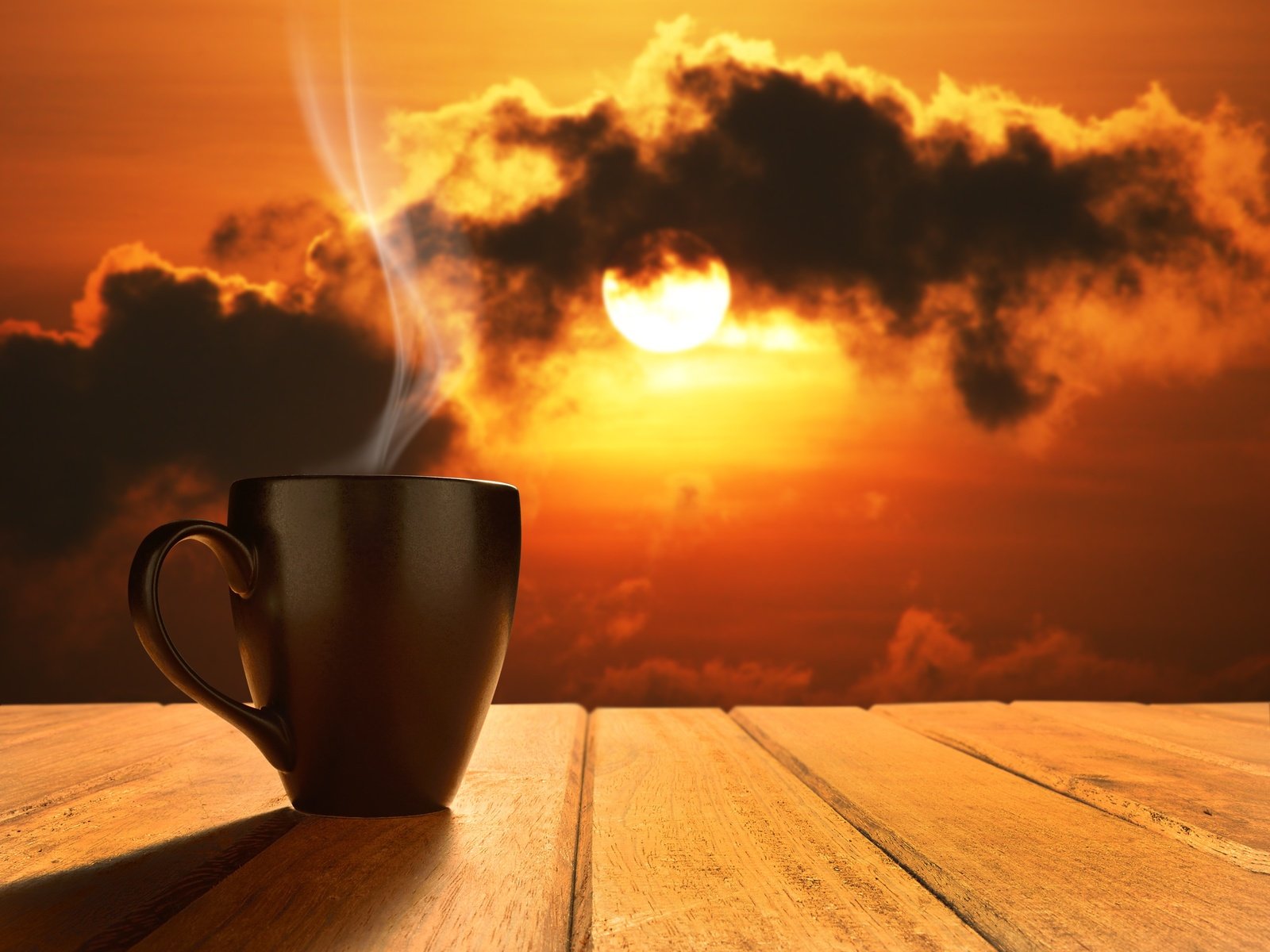 Обои небо, облака, солнце, утро, рассвет, кофе, чашка, the sky, clouds, the sun, morning, dawn, coffee, cup разрешение 3070x2350 Загрузить
