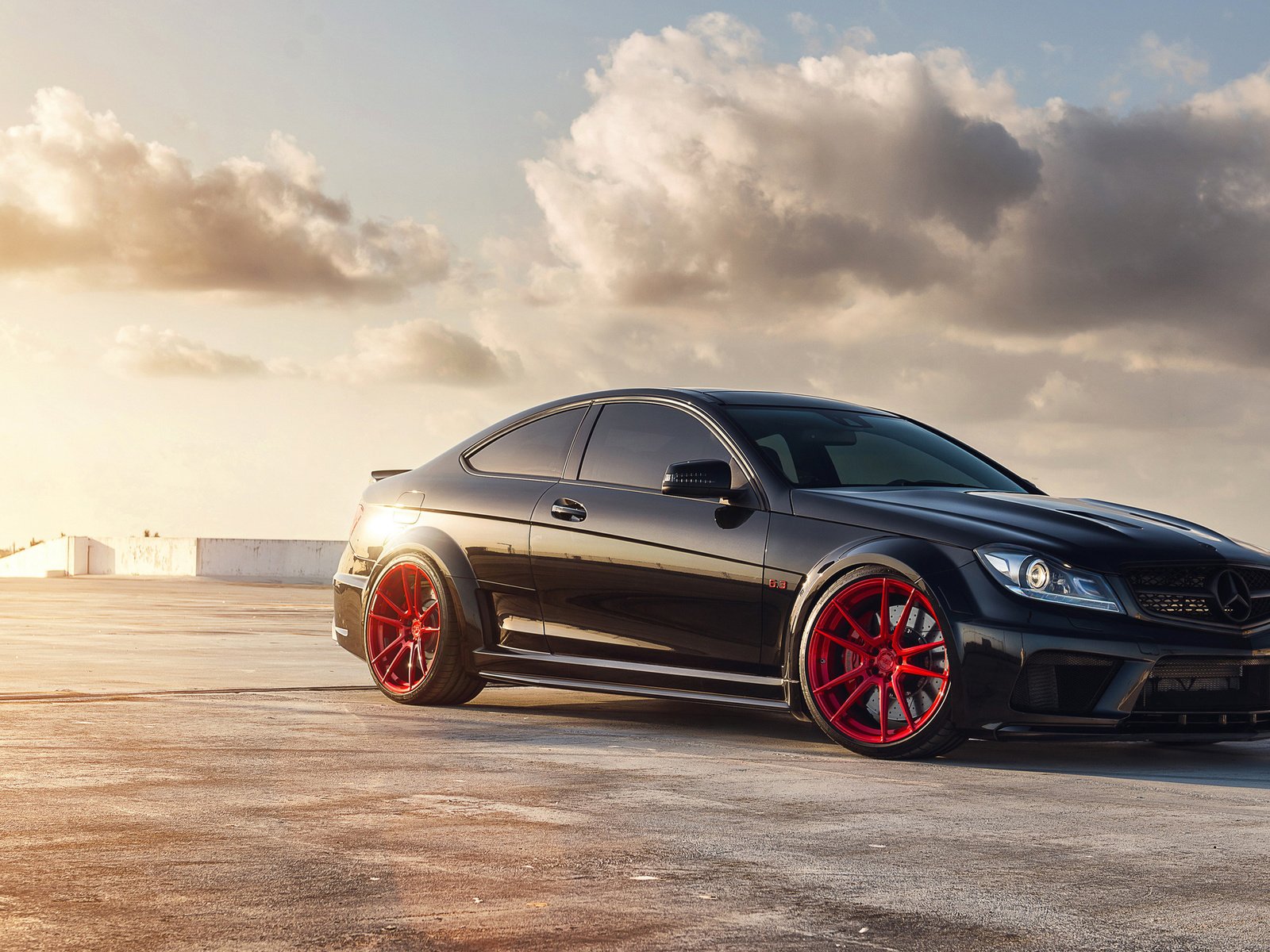 Обои тюнинг, мерседес, купе, black series, амг, mercedes c63, tuning, mercedes, coupe, amg разрешение 2560x1440 Загрузить