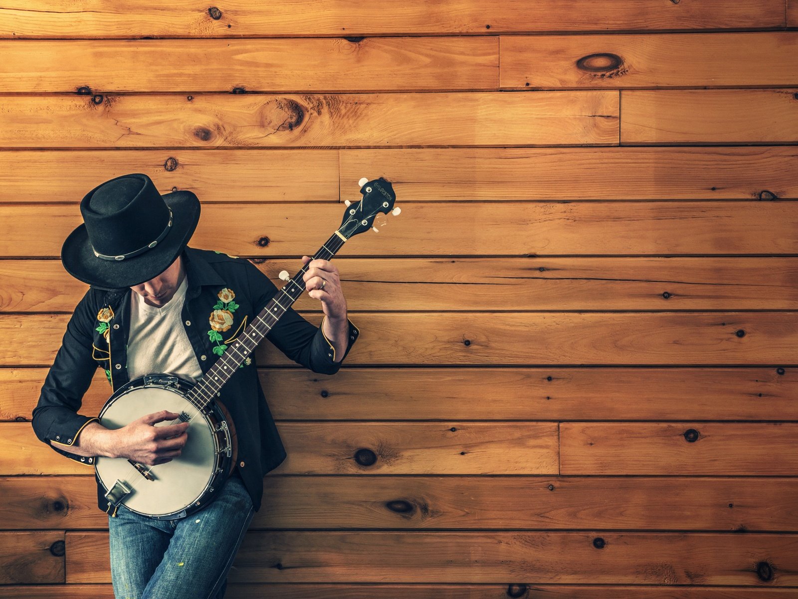 Обои музыка, человек, инструмент, джинсы, шляпа, банджо, music, people, tool, jeans, hat, banjo разрешение 6000x4000 Загрузить