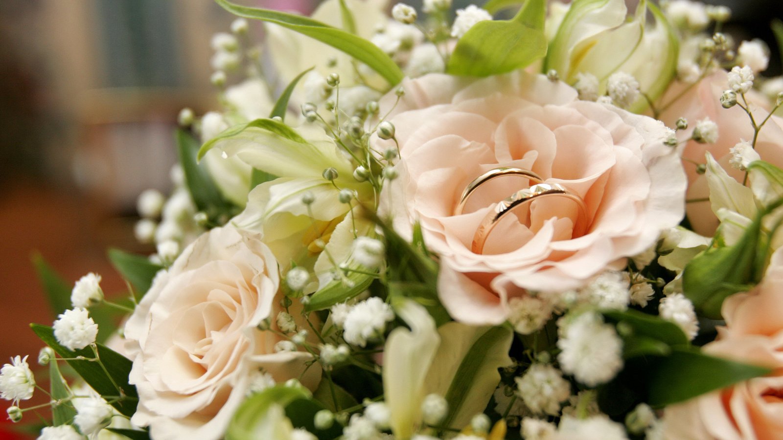 Обои розы, букет, свадьба, обручальные кольца, roses, bouquet, wedding, engagement rings разрешение 3500x2200 Загрузить
