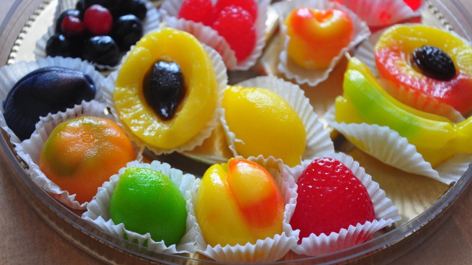 Обои фрукты, конфеты, сладкое, десерт, мармелад, fruit, candy, sweet, dessert, marmalade разрешение 1920x1275 Загрузить