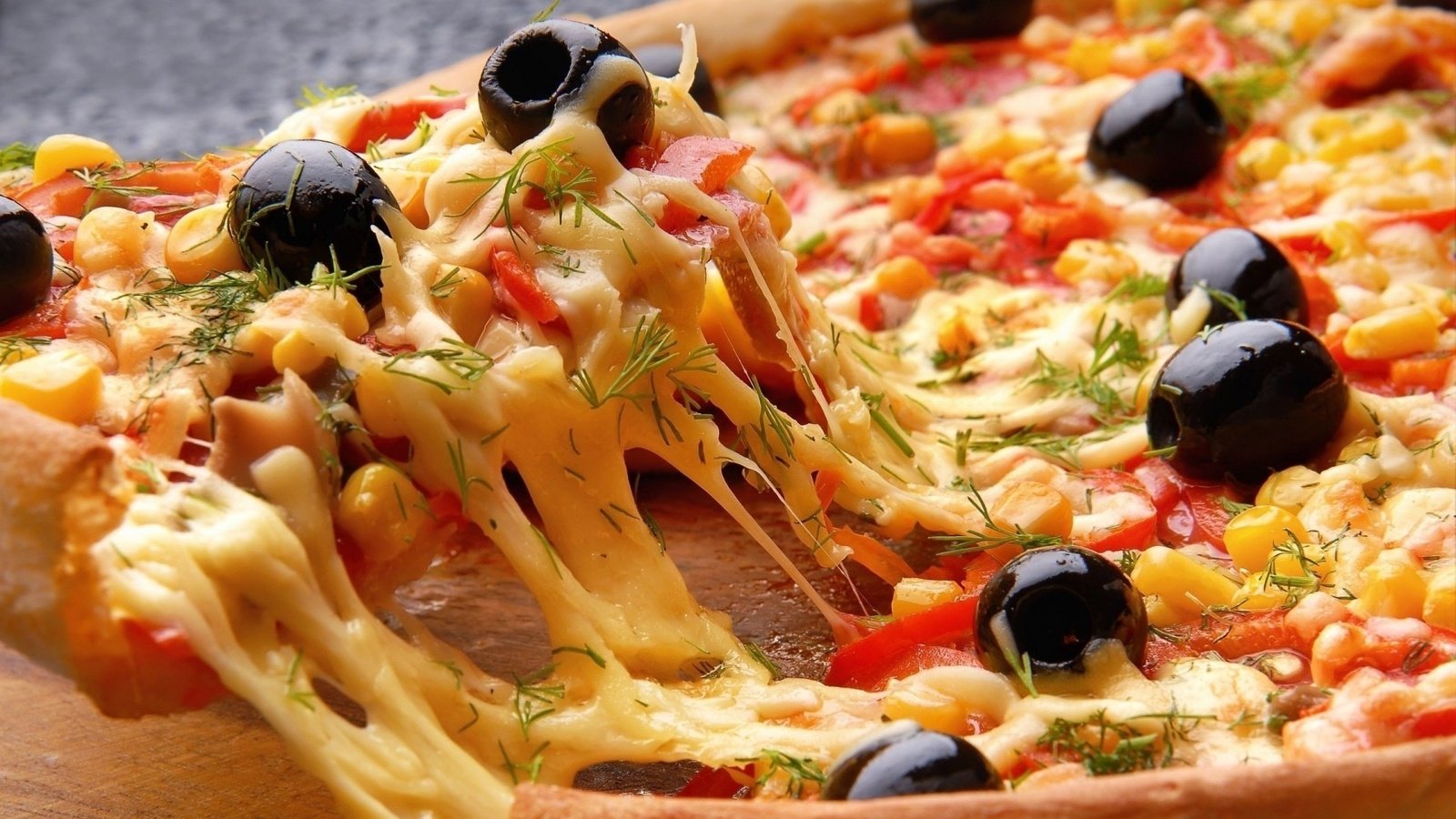 Обои сыр, кукуруза, пицца, маслины, паприка, cheese, corn, pizza, olives, paprika разрешение 1920x1200 Загрузить