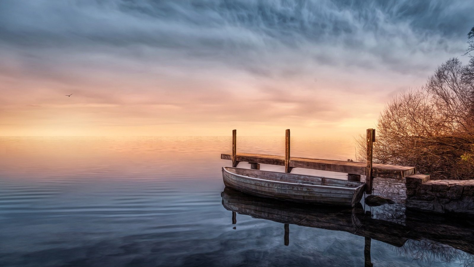 Обои озеро, природа, причал, лодка, lake, nature, pier, boat разрешение 1920x1200 Загрузить