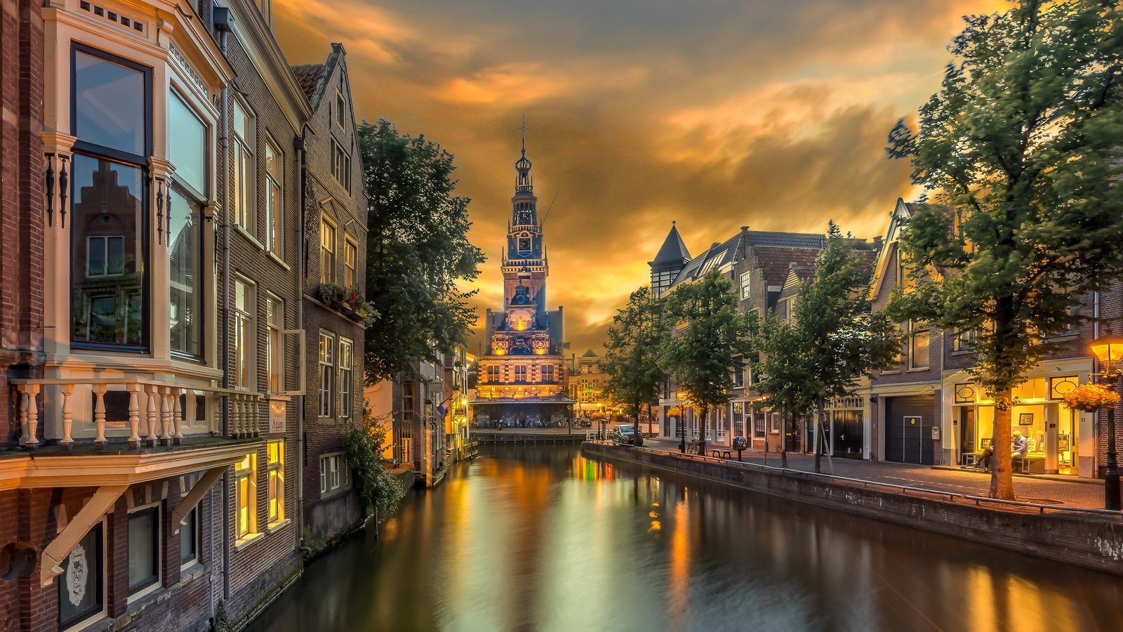 Обои канал, башня, дома, нидерланды, алкмар, channel, tower, home, netherlands, alkmaar разрешение 2048x1329 Загрузить