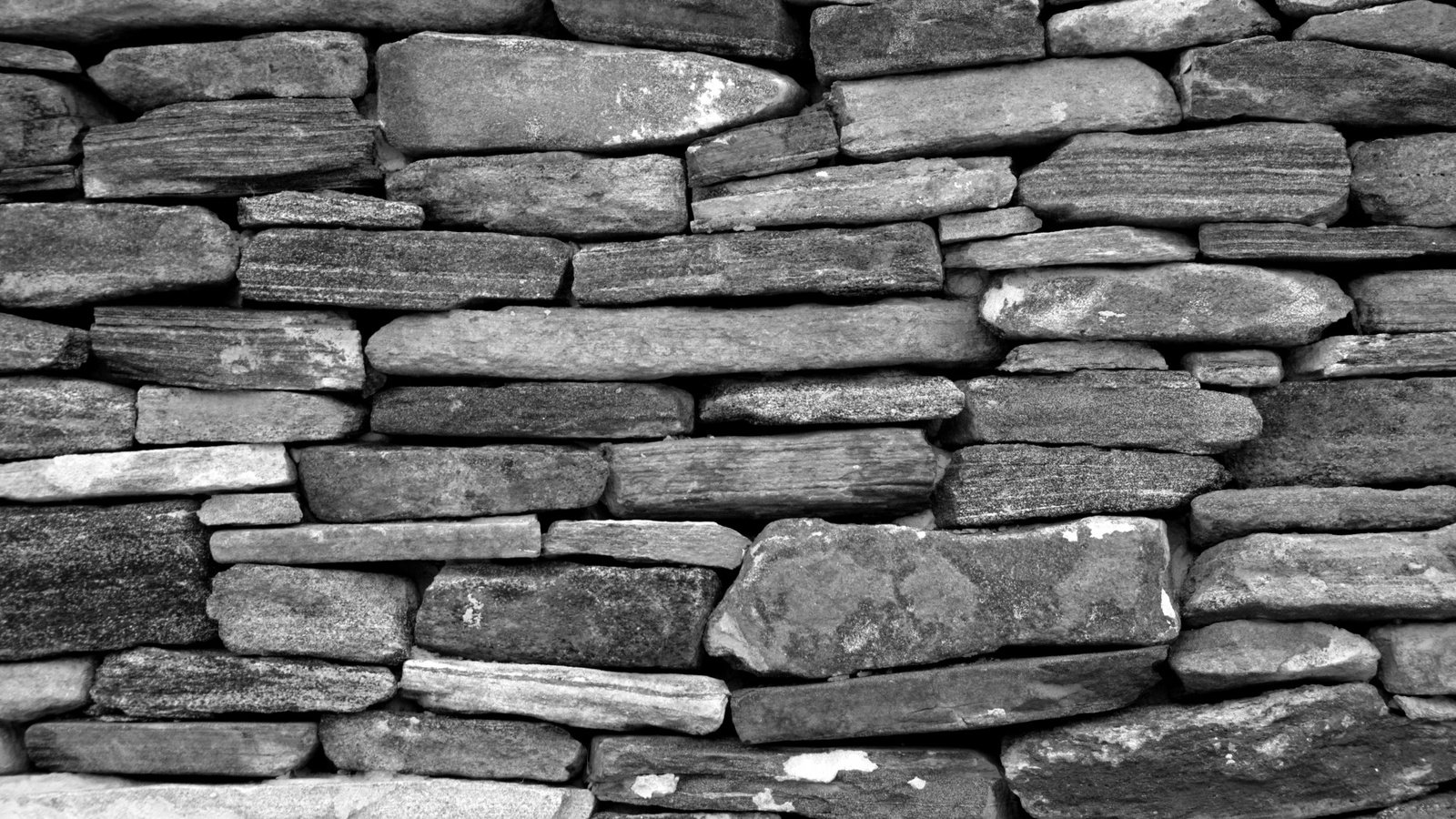 Обои камни, фон, стена, чёрно-белое, камень, каменная кладка, stones, background, wall, black and white, stone разрешение 1920x1227 Загрузить