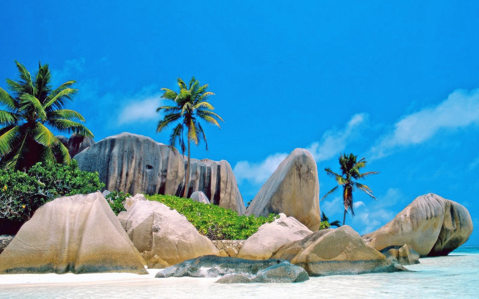 Обои море, пляж, отдых, остров, тропики, сейшелы, sea, beach, stay, island, tropics, seychelles разрешение 2560x1920 Загрузить