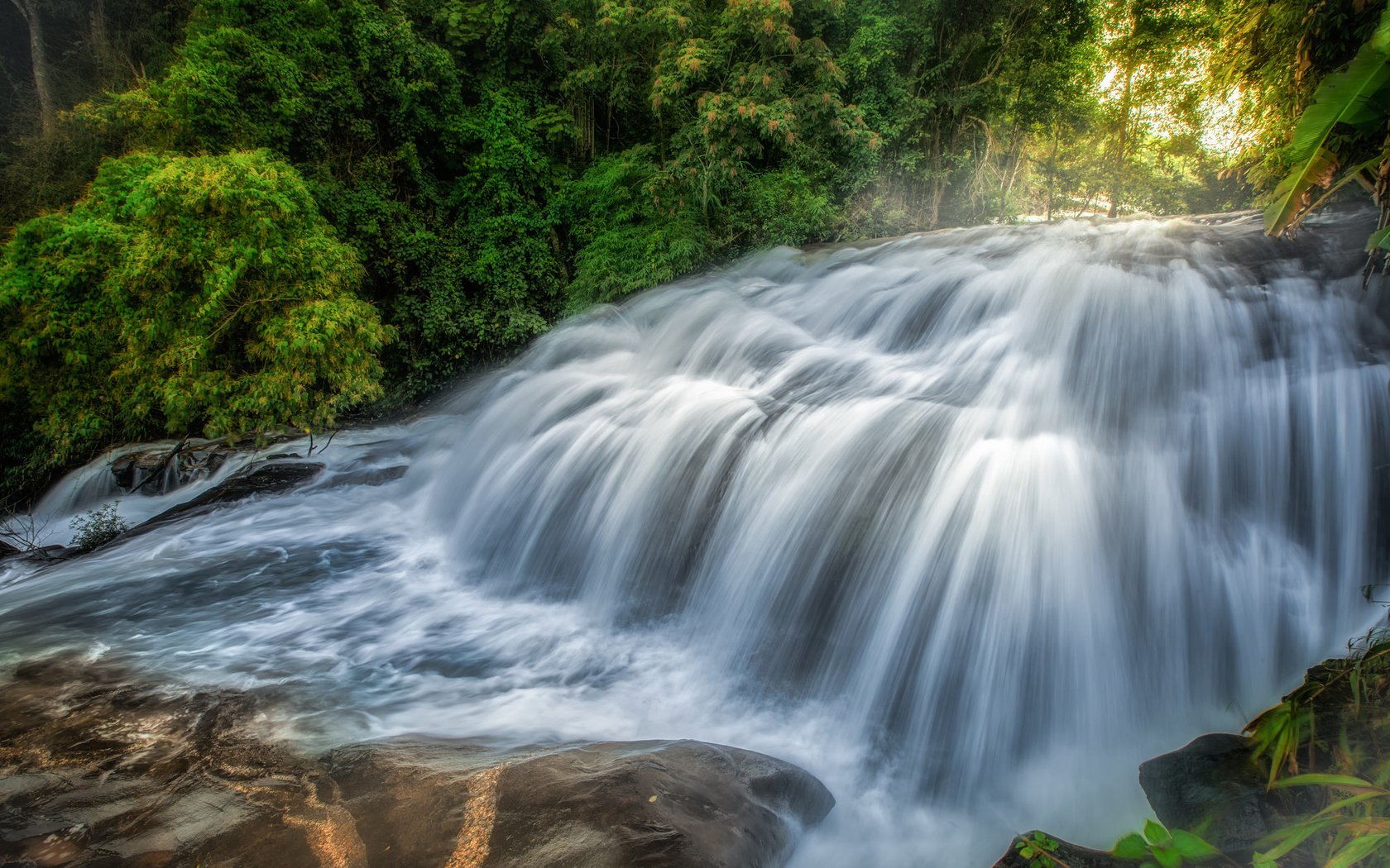 Обои вода, камни, водопад, поток, мох, water, stones, waterfall, stream, moss разрешение 2048x1303 Загрузить