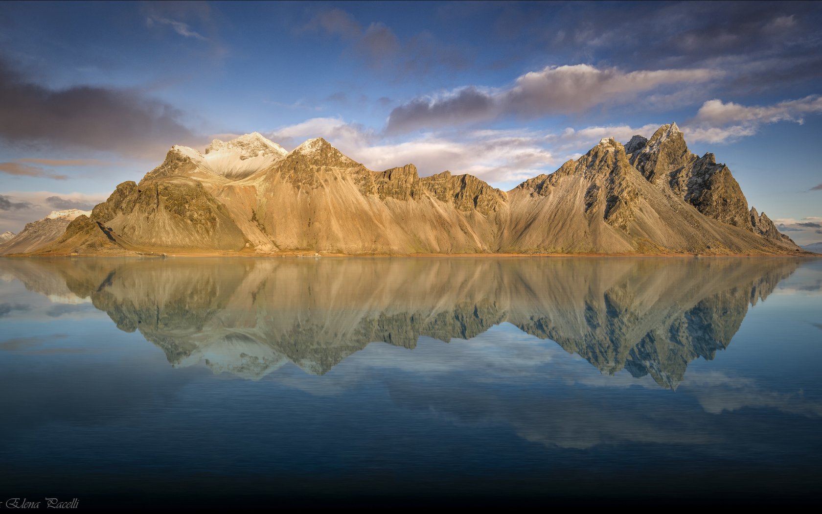 Обои небо, облака, озеро, горы, отражение, пейзаж, исландия, vestrahorn, auster-skaftafellssysla, the sky, clouds, lake, mountains, reflection, landscape, iceland разрешение 3840x2400 Загрузить