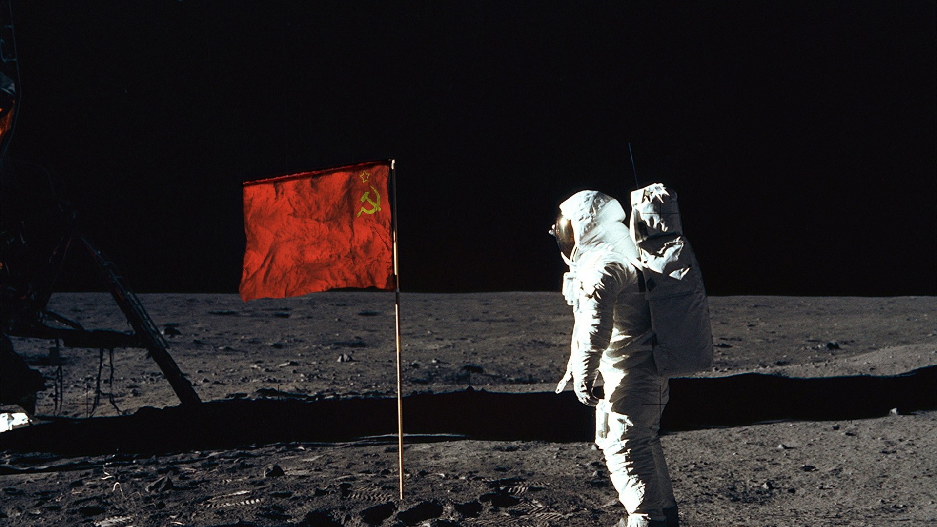 Обои луна, ссср, человек, флаг, первый, на луне, космонавт, the moon, ussr, people, flag, first, on the moon, astronaut разрешение 2560x1600 Загрузить