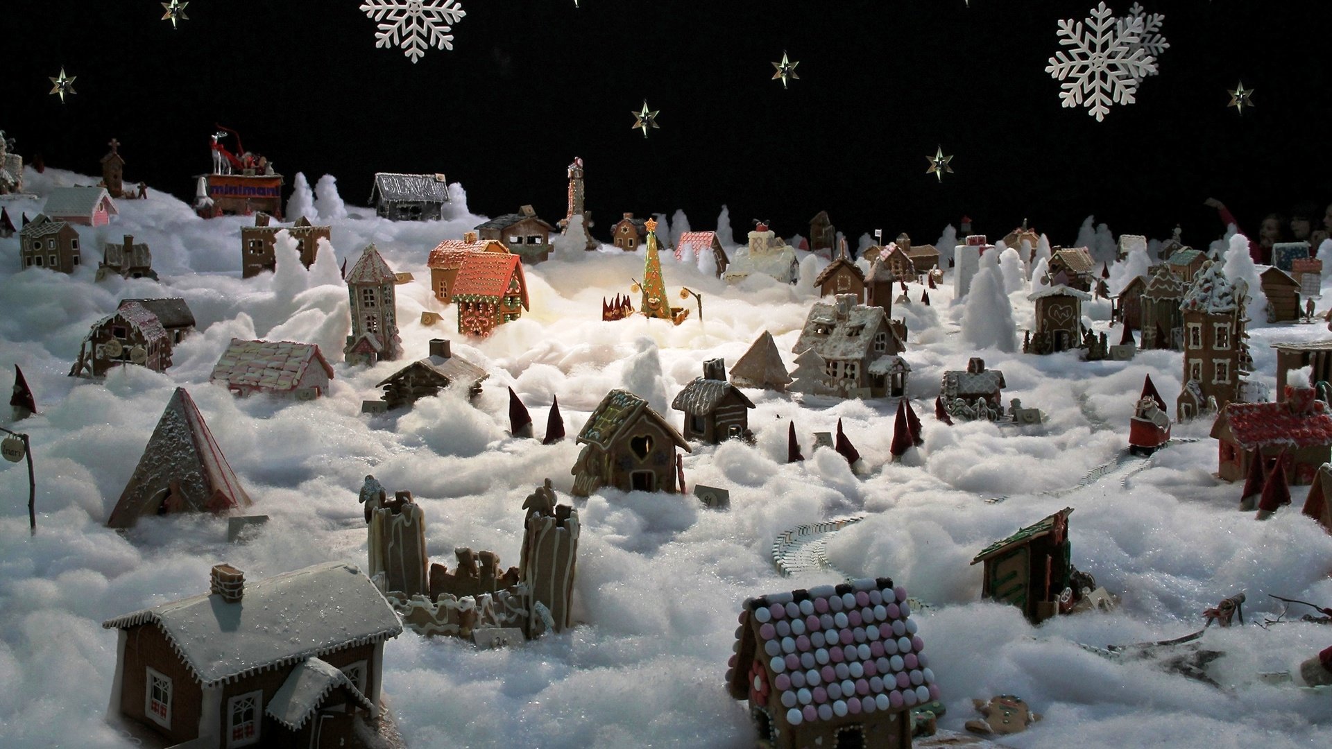 Обои рождество, декорация, зимнее настроение, пряничный город, christmas, decoration, winter mood, gingerbread city разрешение 2400x1600 Загрузить