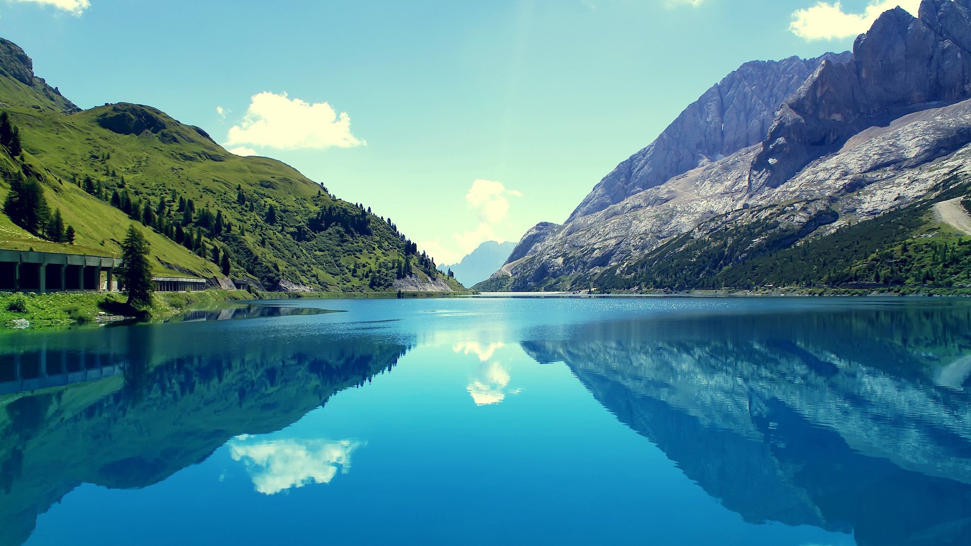 Обои небо, облака, озеро, горы, отражение, италия, marmoleda, the sky, clouds, lake, mountains, reflection, italy разрешение 2560x1600 Загрузить