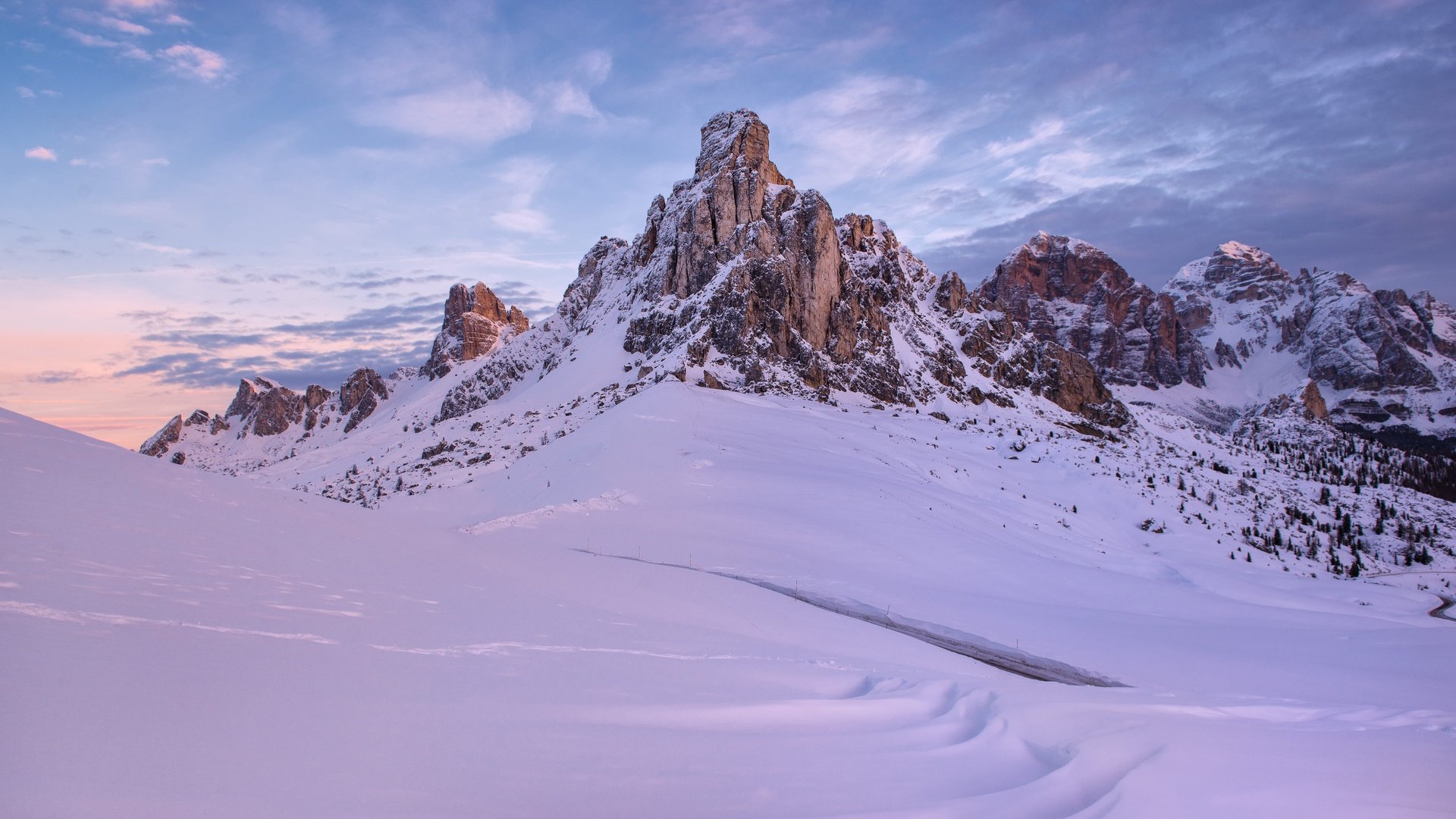 Обои небо, облака, горы, скалы, снег, природа, зима, the sky, clouds, mountains, rocks, snow, nature, winter разрешение 5515x3482 Загрузить