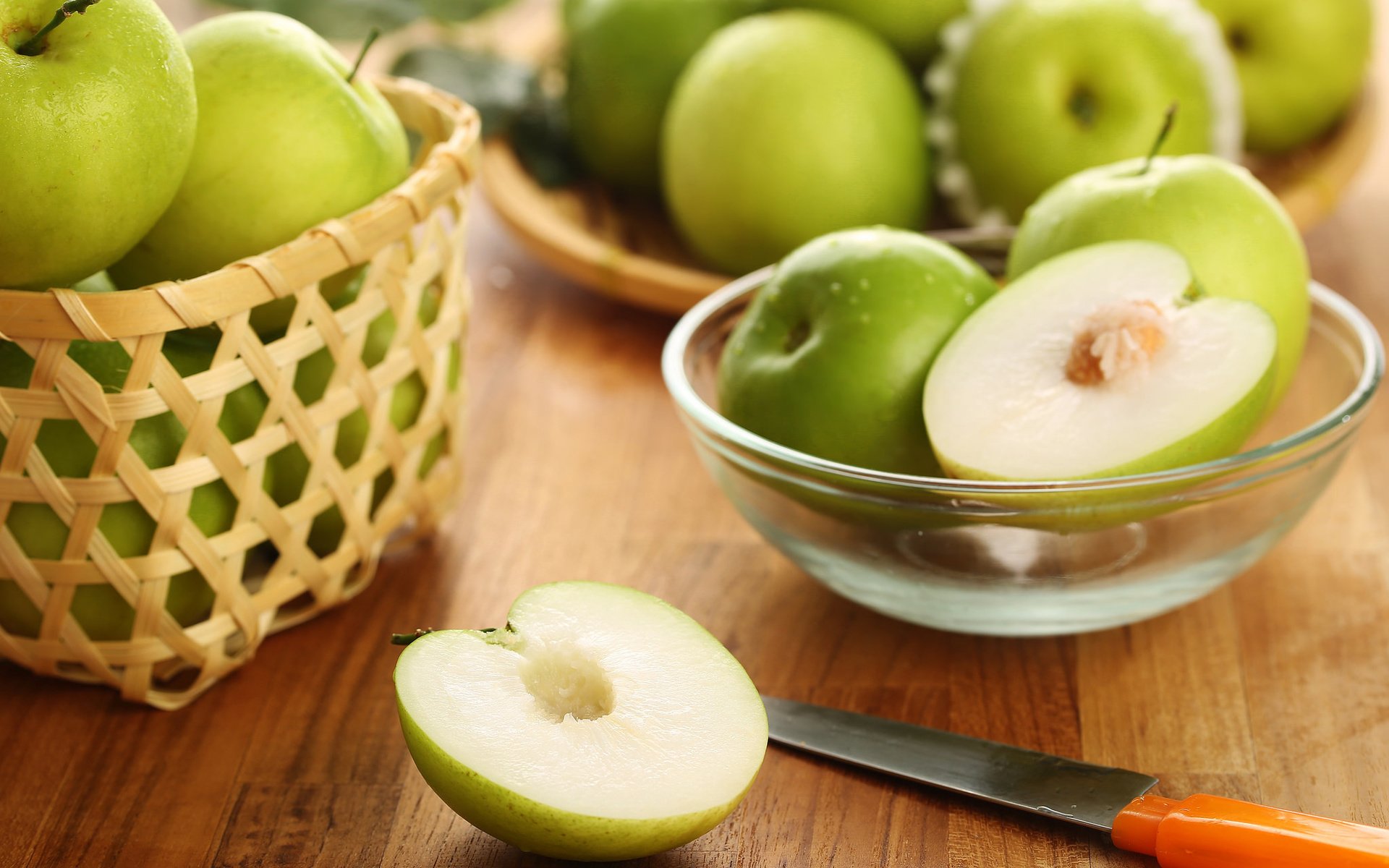 Обои зелёный, яблоки, плод, фрукт, green, apples, the fruit, fruit разрешение 2048x1365 Загрузить