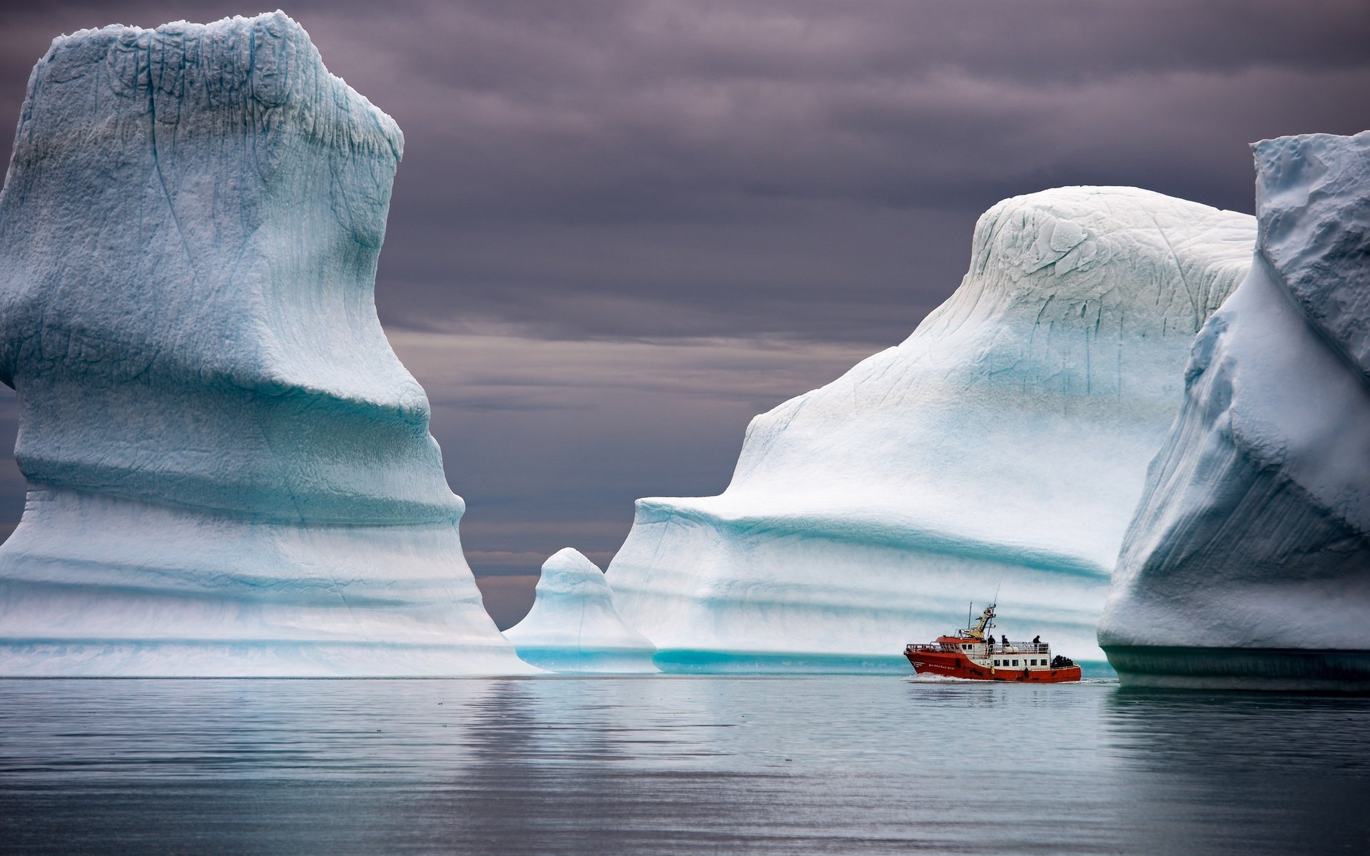 Обои море, корабль, айсберг, гренландия, sea, ship, iceberg, greenland разрешение 2048x1363 Загрузить