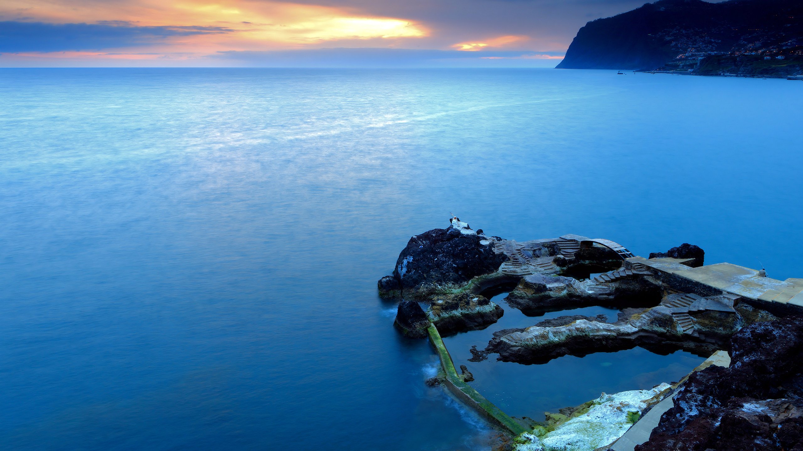 Обои скалы, закат, море, португалия, rocks, sunset, sea, portugal разрешение 2560x1600 Загрузить