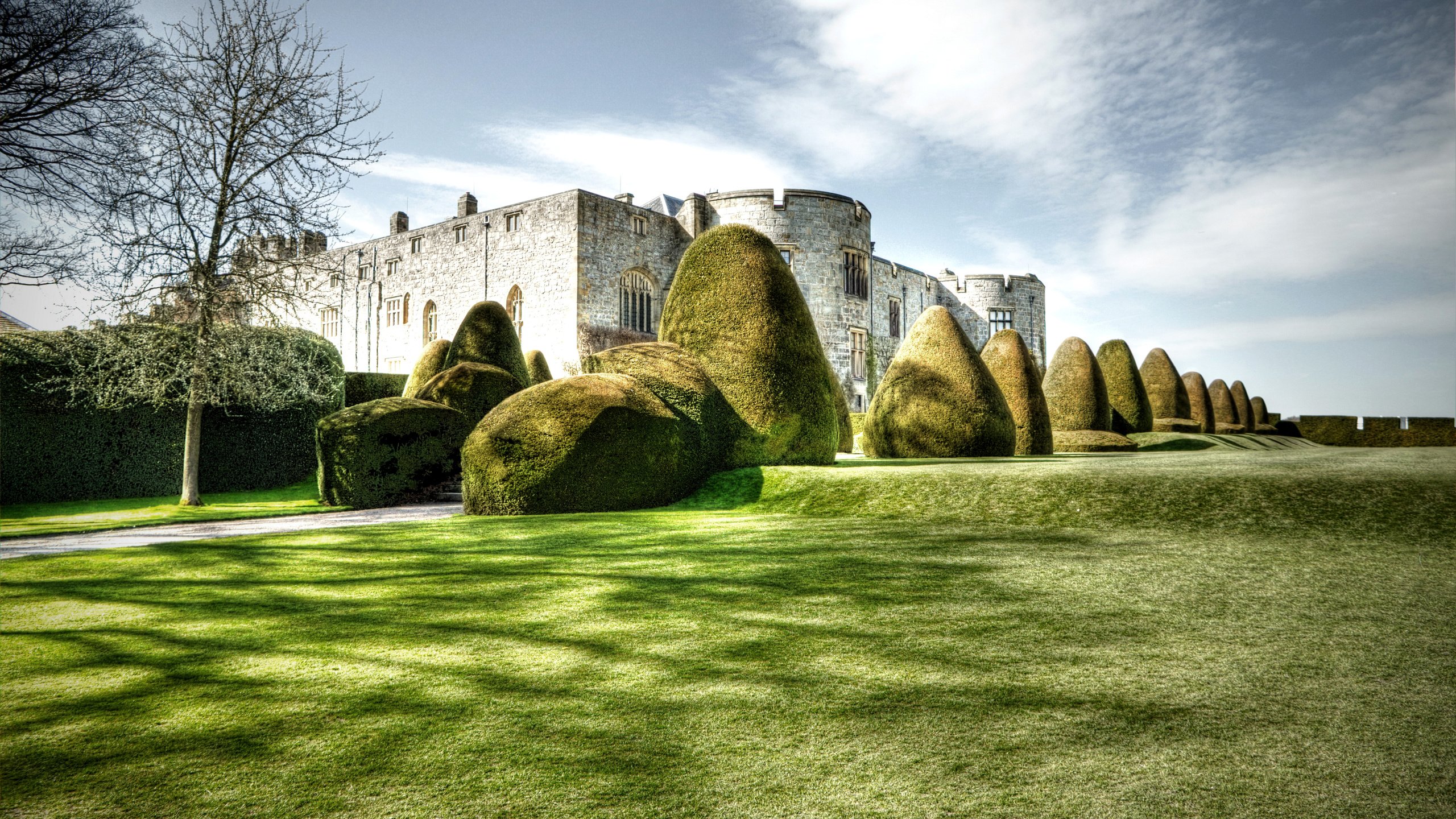 Обои трава, дерево, дизайн, кусты, замок, великобритания, уэльс, chirk castle, grass, tree, design, the bushes, castle, uk, wales разрешение 3756x2500 Загрузить