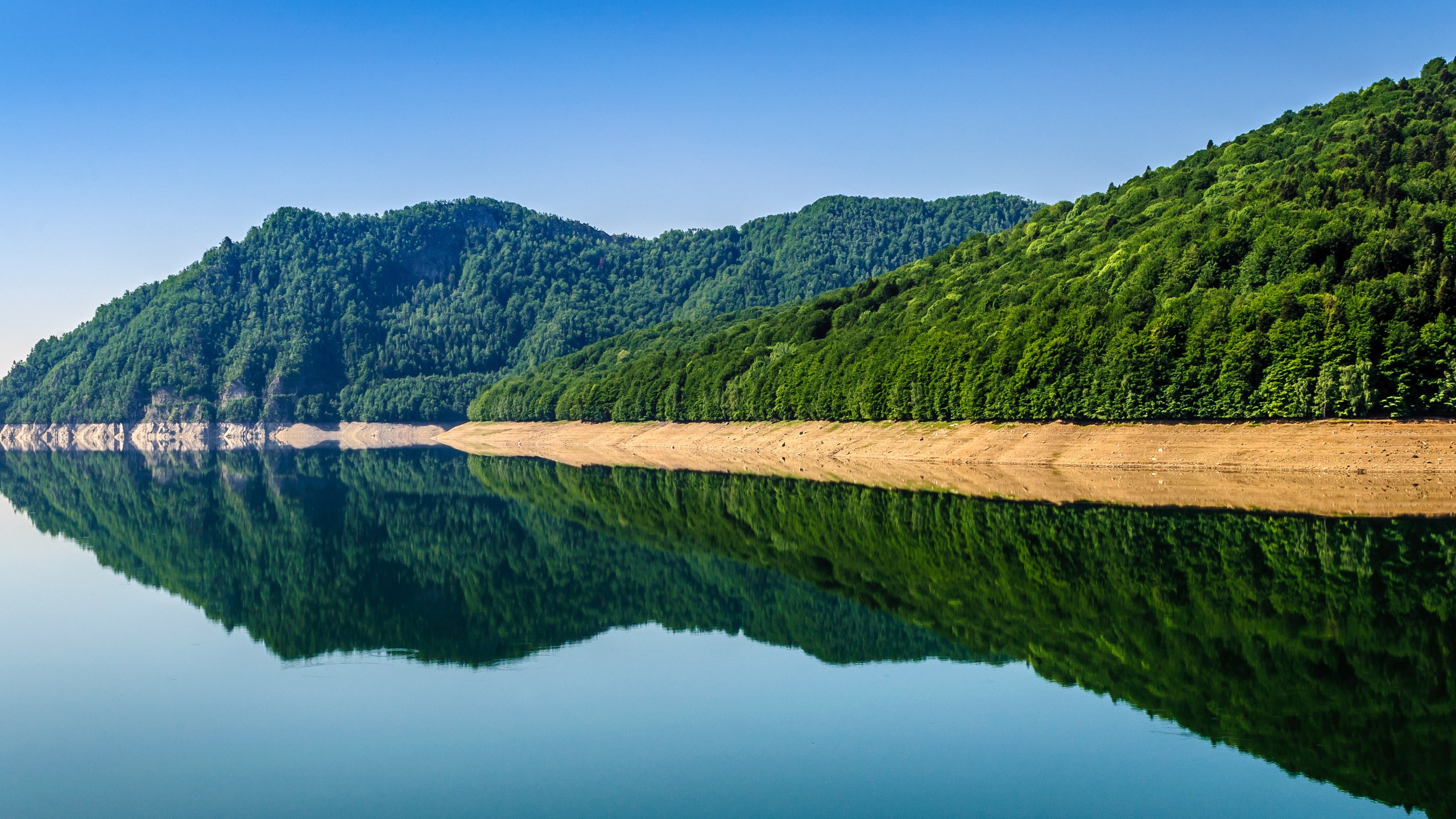 Обои небо, озеро, горы, отражение, пейзаж, румыния, the sky, lake, mountains, reflection, landscape, romania разрешение 4177x2848 Загрузить