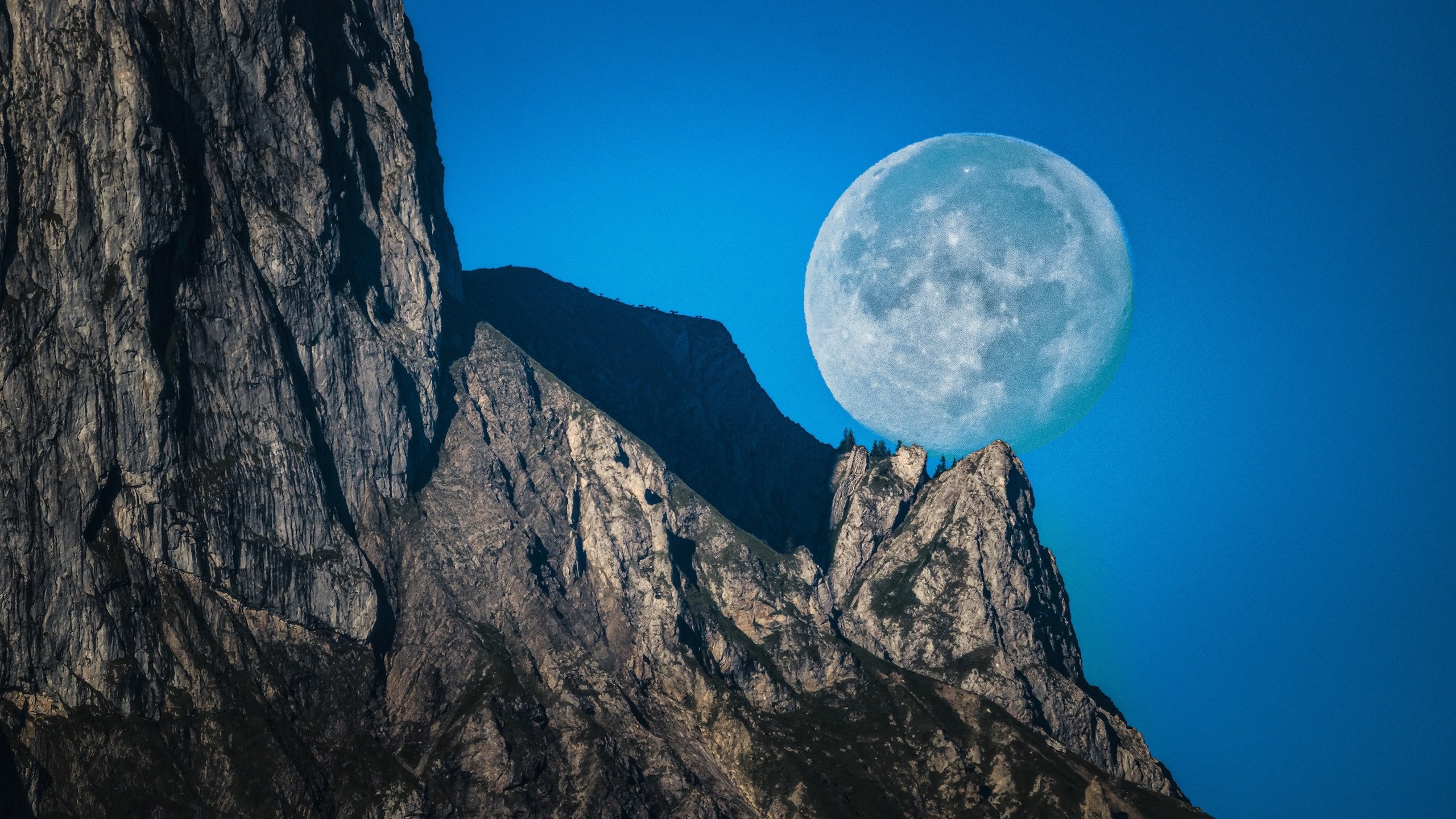 Обои небо, ночь, горы, скалы, луна, полнолуние, the sky, night, mountains, rocks, the moon, the full moon разрешение 2880x1620 Загрузить