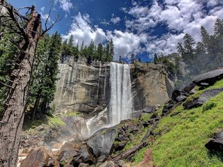 Обои деревья, скалы, пейзаж, водопад, йосемитский национальный парк, trees, rocks, landscape, waterfall, yosemite national park разрешение 2880x1901 Загрузить