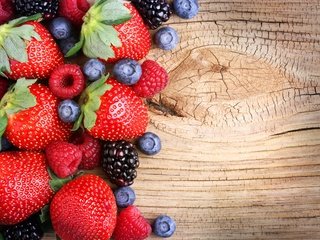 Обои клубника, ягоды, лесные ягоды, черника, парное, сладенько, strawberry, berries, blueberries, fresh, sweet разрешение 2880x1977 Загрузить