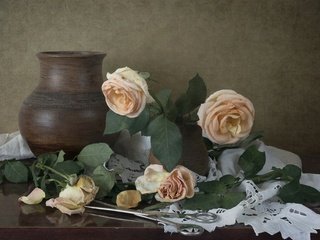 Обои бутоны, винтаж, розы, лепестки, кувшин, ножницы, натюрморт, buds, vintage, roses, petals, pitcher, scissors, still life разрешение 1949x1207 Загрузить