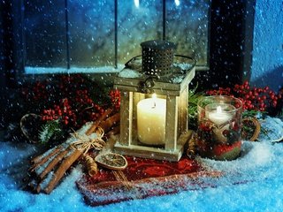 Обои снег, свечи, новый год, корица, фонарь, ягоды, рождество, snow, candles, new year, cinnamon, lantern, berries, christmas разрешение 6016x4327 Загрузить