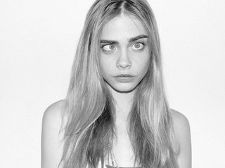 Обои чёрно-белое, модель, лицо, прикол, кара делевинь, black and white, model, face, the trick, cara delevingne разрешение 1920x1080 Загрузить