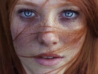 Обои глаза, веснушки, девушка, портрет, рыжая, модель, волосы, губы, лицо, eyes, freckles, girl, portrait, red, model, hair, lips, face разрешение 1920x1440 Загрузить