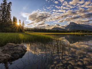 Обои небо, пейзаж, облака, sherwin r calaluan, река, горы, природа, лес, закат, отражение, the sky, landscape, clouds, river, mountains, nature, forest, sunset, reflection разрешение 1920x1200 Загрузить