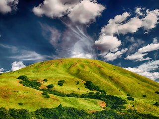 Обои небо, облака, природа, пейзаж, холм, the sky, clouds, nature, landscape, hill разрешение 5760x3840 Загрузить