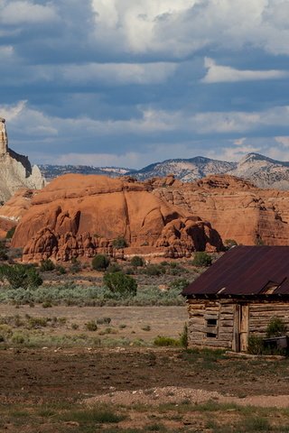 Обои каньон, дом, сша, долина, штат юта, парк кодакром бейсин, canyon, house, usa, valley, utah, park kodachrome basin разрешение 1920x1280 Загрузить