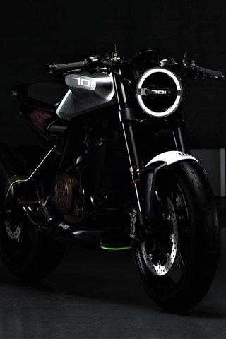 Обои чёрно-белое, мотоцикл, husqvarna, black and white, motorcycle разрешение 5120x2880 Загрузить