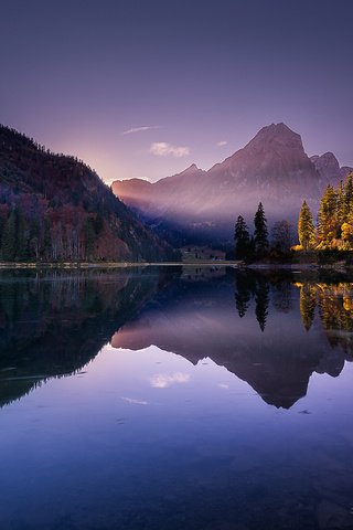 Обои небо, fabio antenore, деревья, озеро, горы, природа, лес, отражение, осень, the sky, trees, lake, mountains, nature, forest, reflection, autumn разрешение 1920x1080 Загрузить