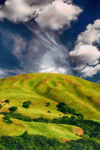 Обои небо, облака, природа, пейзаж, холм, the sky, clouds, nature, landscape, hill разрешение 5760x3840 Загрузить