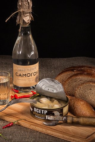 Обои хлеб, бутылка, закуска, самогон, bread, bottle, appetizer, moonshine разрешение 2112x1188 Загрузить