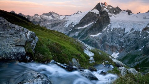 Обои горы, ручей, травка, glacier peak wilderness, mountains, stream, weed разрешение 2000x1333 Загрузить
