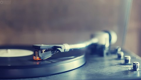 Обои стиль, макро, винил, грампластинка, арт. креатив, проигрователь, style, macro, vinyl, the record, art. creative, player разрешение 1920x1080 Загрузить