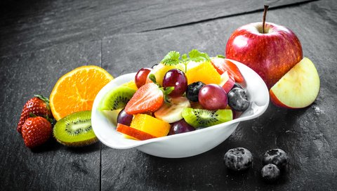 Обои виноград, черника, фрукты, десерт, клубника, ягоды, вишня, апельсин, яблоко, киви, grapes, blueberries, fruit, dessert, strawberry, berries, cherry, orange, apple, kiwi разрешение 5320x3580 Загрузить