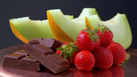 Обои клубника, шоколад, кусочки, дыня, strawberry, chocolate, pieces, melon разрешение 2400x1600 Загрузить