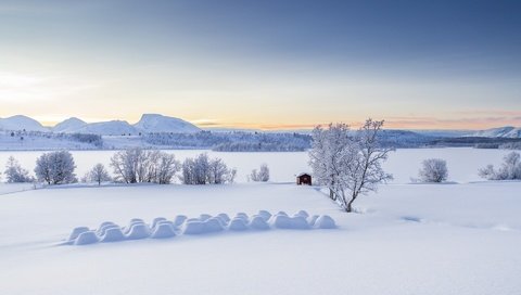 Обои деревья, норвегии, lyngen alps, горы, балсфьорд, снег, тромс, зима, панорама, сугробы, норвегия, избушка, trees, mountains, balsfjord, snow, troms, winter, panorama, the snow, norway, hut разрешение 2048x1088 Загрузить