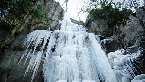 Обои скалы, зима, водопад, лёд, на природе, замерзла, rocks, winter, waterfall, ice, nature, frozen разрешение 4928x3264 Загрузить