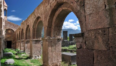 Обои небо, облака, крест, армения, айастан, the sky, clouds, cross, armenia, hayastan разрешение 4288x2848 Загрузить