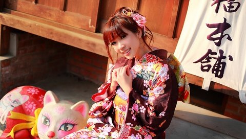 Обои девушка, улыбка, взгляд, лицо, одежда, кимоно, азиатка, girl, smile, look, face, clothing, kimono, asian разрешение 5055x3370 Загрузить