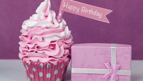 Обои подарок, праздник, сладкое, выпечка, десерт, кекс, с днем ​​рождения, gift, holiday, sweet, cakes, dessert, cupcake, happy birthday разрешение 5000x3337 Загрузить