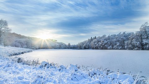 Обои небо, река, снег, природа, зима, пейзаж, иней, the sky, river, snow, nature, winter, landscape, frost разрешение 1920x1080 Загрузить