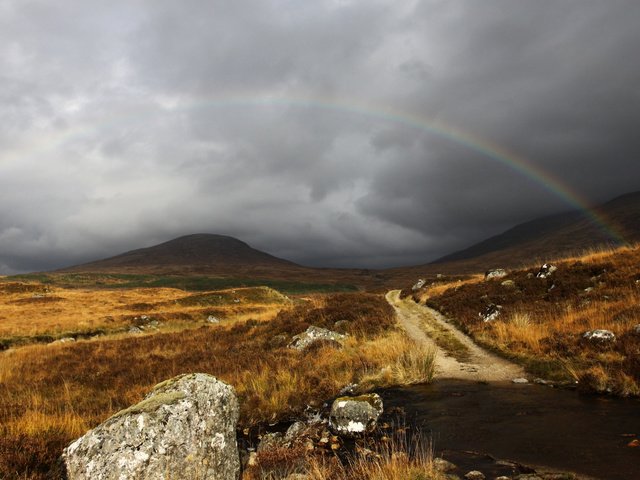 Обои небо, облака, радуга, серый, шотландия, the sky, clouds, rainbow, grey, scotland разрешение 2560x1600 Загрузить