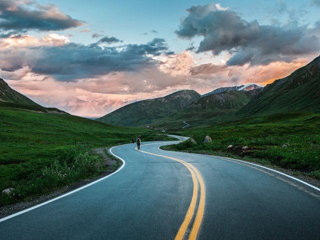 Обои дорога, горы, природа, пейзаж, аляска, road, mountains, nature, landscape, alaska разрешение 2880x1800 Загрузить